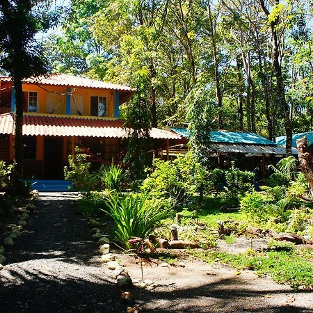 Cebaco Sunrise Lodge Isla Cebaco エクステリア 写真