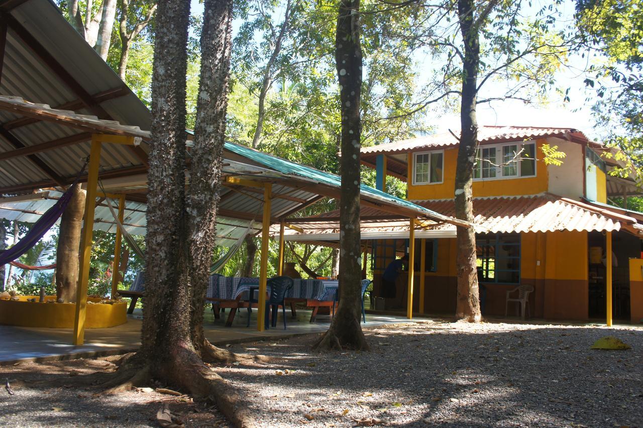 Cebaco Sunrise Lodge Isla Cebaco エクステリア 写真